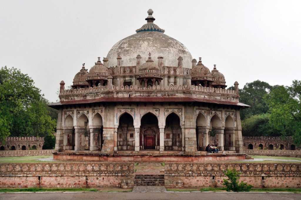 मकबरा